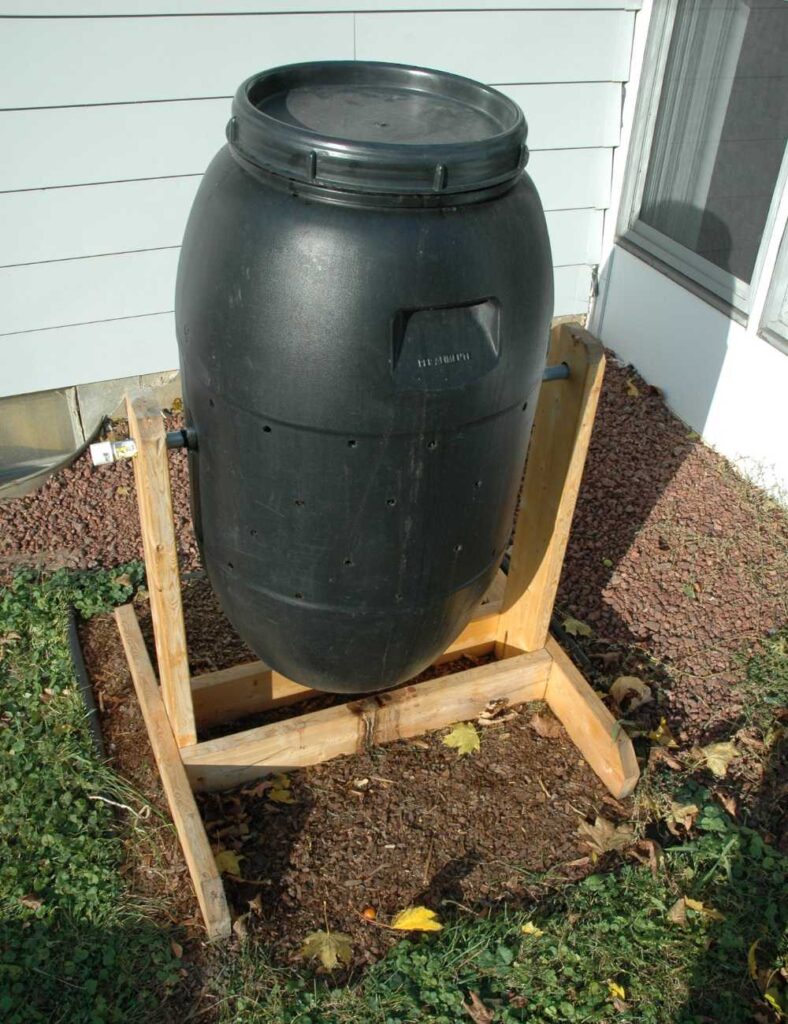 DIY compost bin